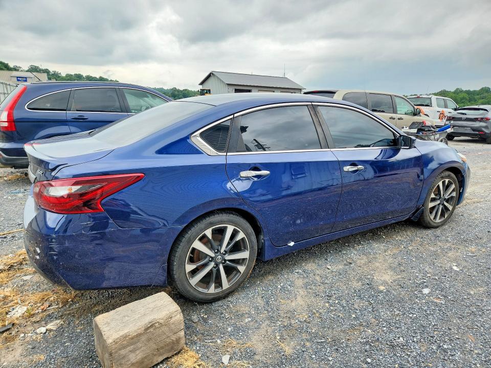 63608436 :رقم المزاد ، 1N4AL3AP3HC167896 vin ، 2017 Nissan Altima مزاد بيع