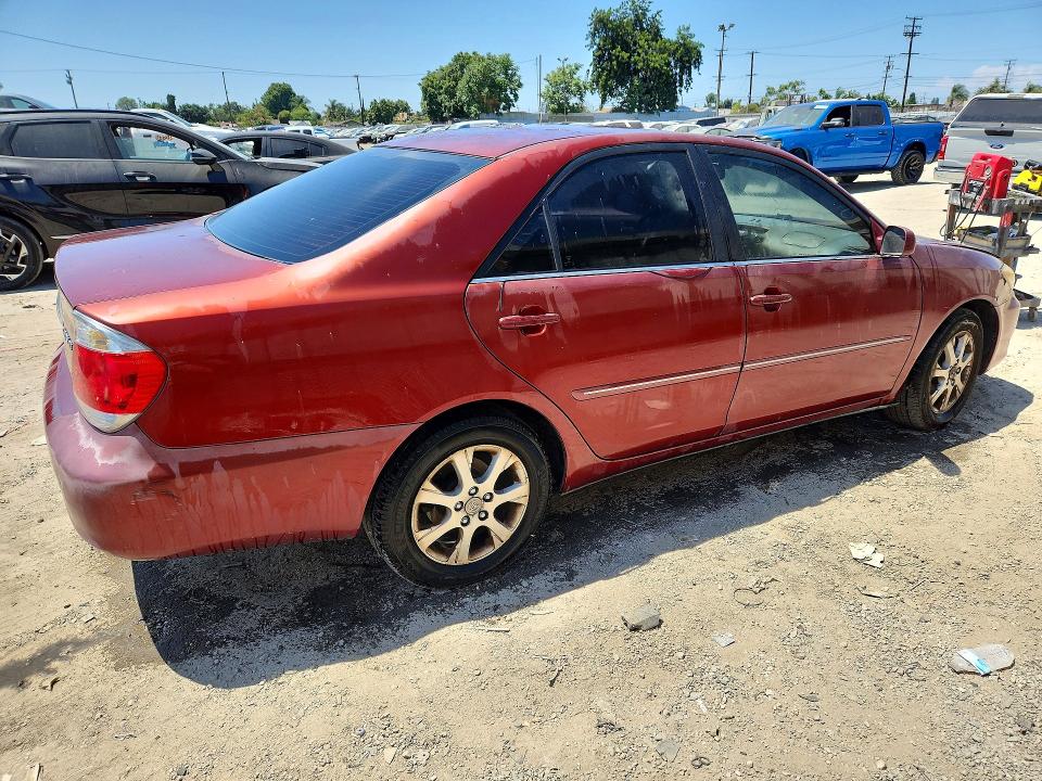 2005 Toyota Camry მანქანა იყიდება აუქციონზე, vin: 4T1BE30K45U004528, აუქციონის ნომერი: 64502786