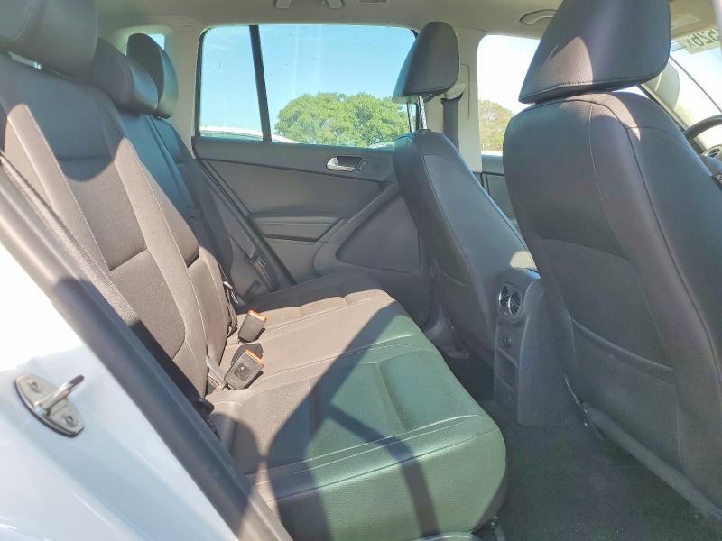 62707526 :رقم المزاد ، WVGAV7AX1FW596845 vin ، 2015 Volkswagen Tiguan مزاد بيع