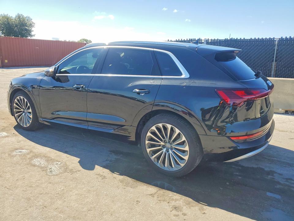 Aukcja sprzedaży 2019 Audi E-tron, vin: WA1VAAGE0KB021989, numer aukcji: 66977226