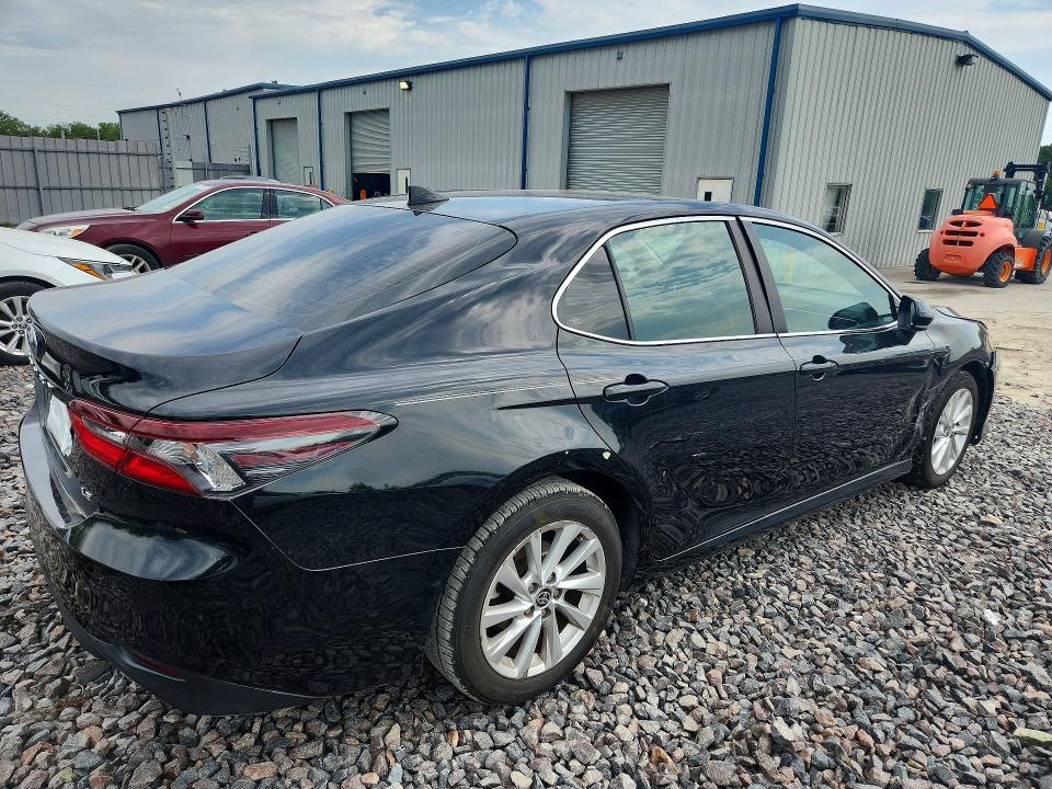 Продажа на аукционе авто 2021 Toyota Camry, vin: 4T1C11AK5MU550790, номер лота: 64989086