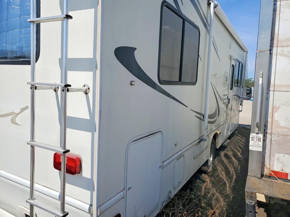 66372116 :رقم المزاد ، 1FDXE45S93HA18757 vin ، 2003 Ford E450 مزاد بيع