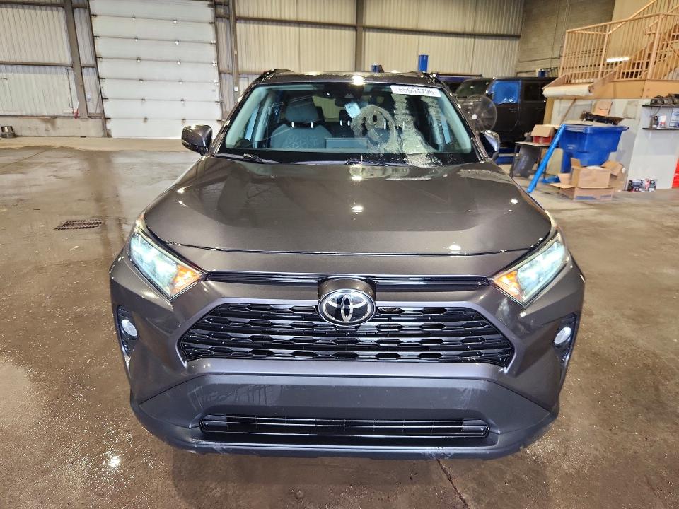 Продаж на аукціоні авто 2021 Toyota Rav4, vin: 2T3R1RFV9MC229162, номер лоту: 65654796