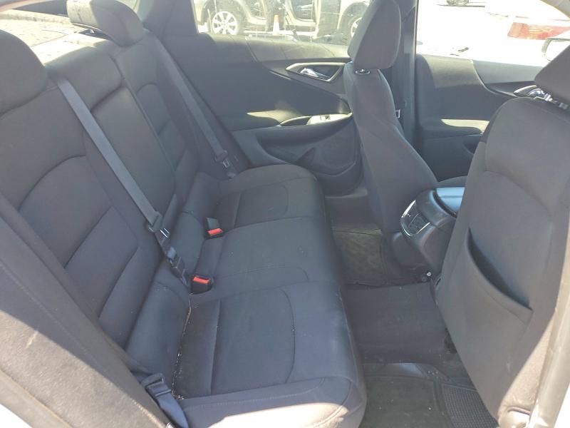 64312136 :رقم المزاد ، 1G1ZD5ST5JF274897 vin ، 2018 Chevrolet Malibu مزاد بيع