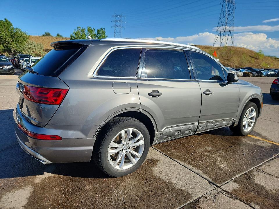 Aukcja sprzedaży 2017 Audi Q7, vin: WA1LHAF7XHD049978, numer aukcji: 65543466