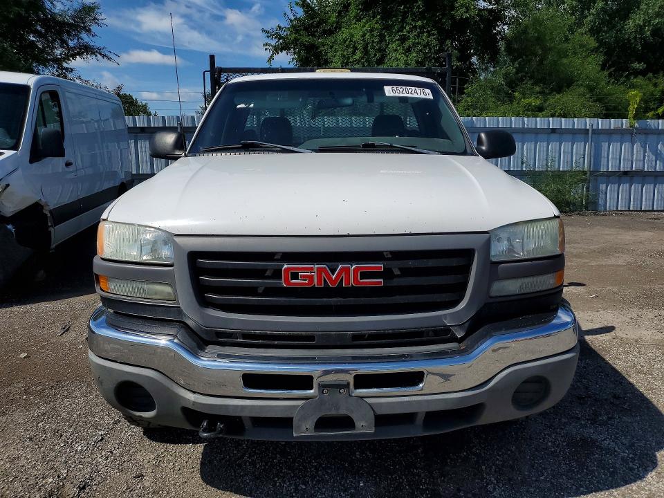 65202476 :رقم المزاد ، 1GTHC24U53Z190008 vin ، 2003 Gmc Sierra مزاد بيع