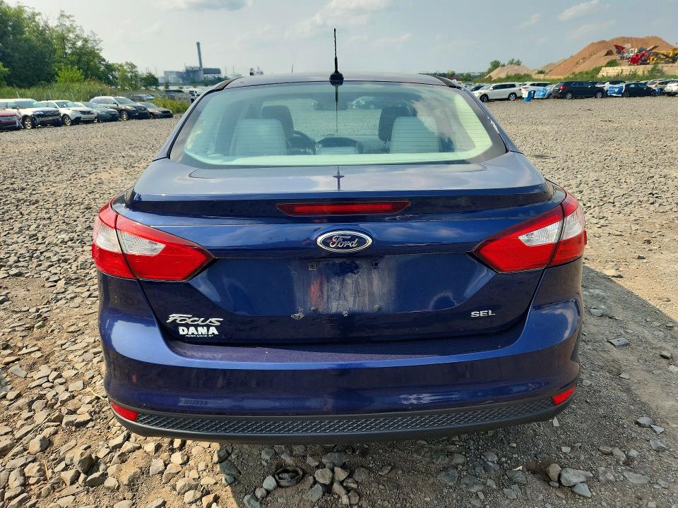 64824686 :رقم المزاد ، 1FAHP3H28CL149707 vin ، 2012 Ford Focus مزاد بيع
