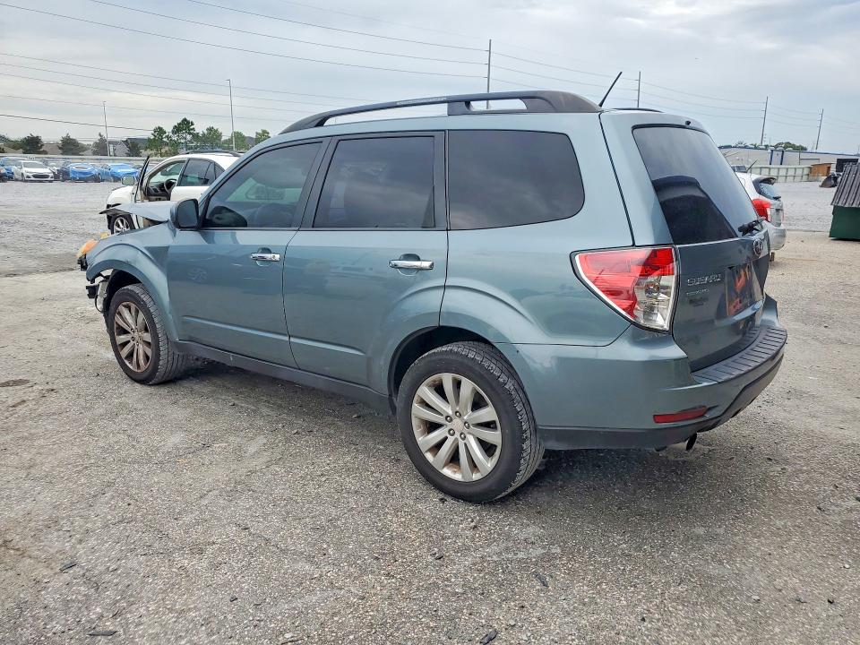 64104266 :رقم المزاد ، JF2SHBEC9CH445859 vin ، 2012 Subaru Forester مزاد بيع