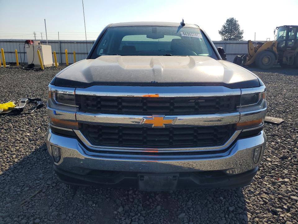 66305746 :رقم المزاد ، 1GCUKREC8JF207804 vin ، 2018 Chevrolet Silverado مزاد بيع
