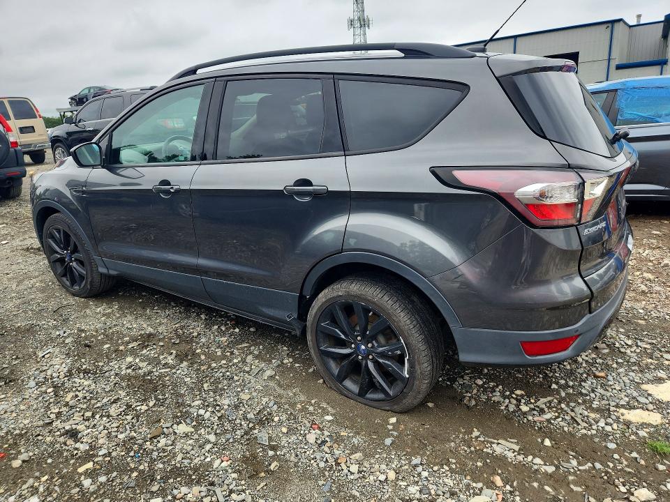 Продажа на аукционе авто 2017 Ford Escape, vin: 1FMCU0GD7HUD18336, номер лота: 64142236