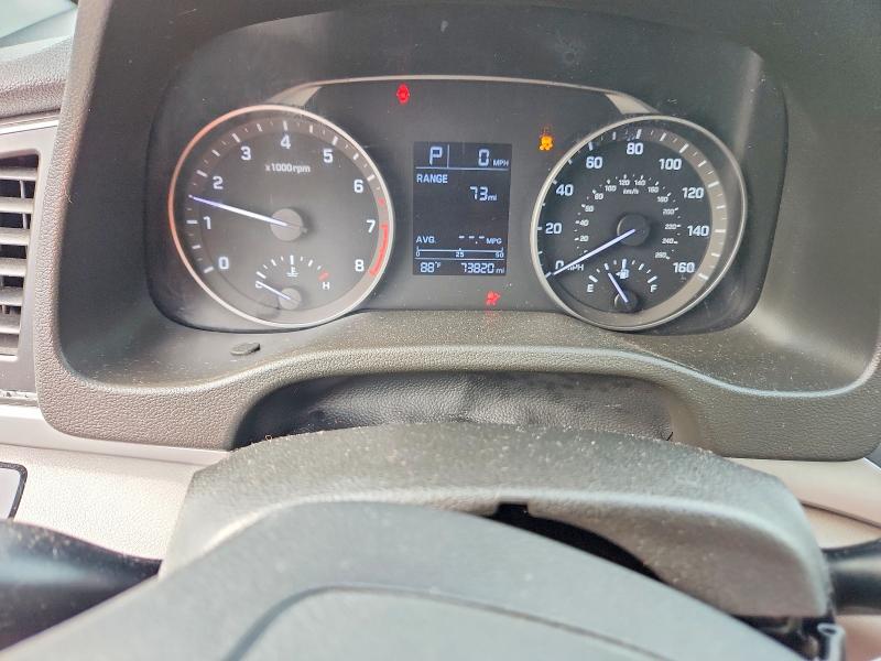Продажа на аукционе авто 2018 Hyundai Elantra, vin: 5NPD74LF9JH276640, номер лота: 60863826