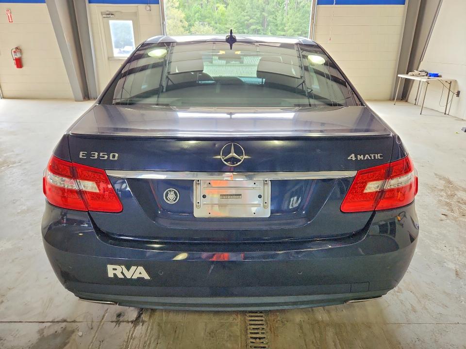 2011 Mercedes-benz E მანქანა იყიდება აუქციონზე, vin: WDDHF8HB4BA375950, აუქციონის ნომერი: 66953576