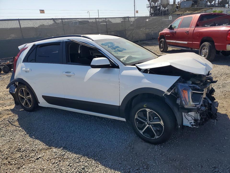 2026 Kia Niro მანქანა იყიდება აუქციონზე, vin: KNDCP3LE9T5378701, აუქციონის ნომერი: 66753966