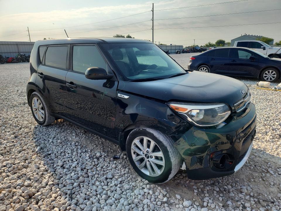 Продажа на аукционе авто 2017 Kia Soul, vin: KNDJP3A56H7463873, номер лота: 66663626