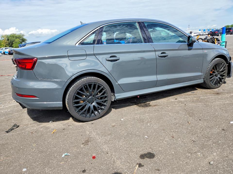 Продажа на аукционе авто 2017 Audi A3, vin: WAUJ8GFF3H1067244, номер лота: 65847626