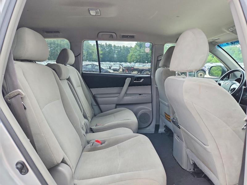 64149256 :رقم المزاد ، 5TDBK3EH3DS207584 vin ، 2013 Toyota Highlander مزاد بيع