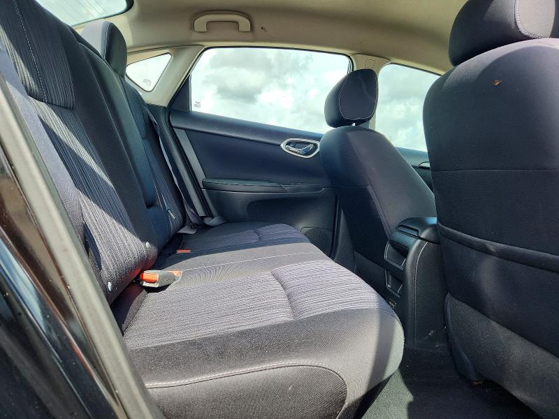 63886406 :رقم المزاد ، 3N1AB7AP2JL619368 vin ، 2018 Nissan Sentra مزاد بيع