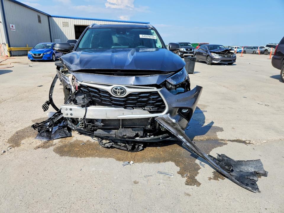 2023 Toyota Highlander მანქანა იყიდება აუქციონზე, vin: 5TDKDRAH3PS025178, აუქციონის ნომერი: 64009046