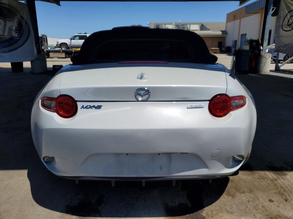 Продажа на аукционе авто 2017 Mazda Mx-5 Miata, vin: JM1NDAD74H0124520, номер лота: 64389416