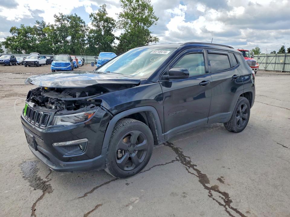 64748416 :رقم المزاد ، 3C4NJDBB6JT261615 vin ، 2018 Jeep Compass مزاد بيع