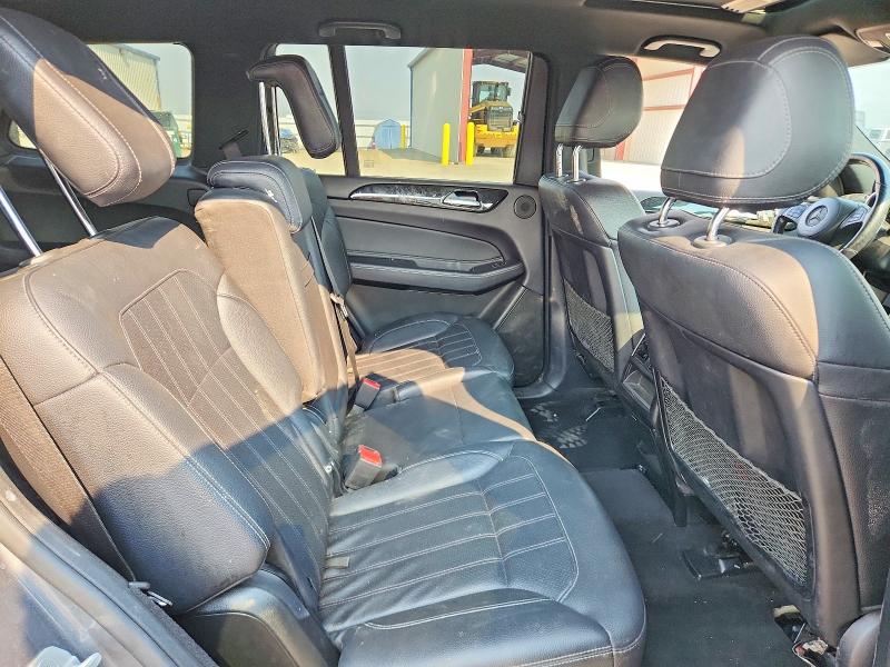 63694896 :رقم المزاد ، 4JGDF6EE0HA854155 vin ، 2017 Mercedes-benz Gls مزاد بيع