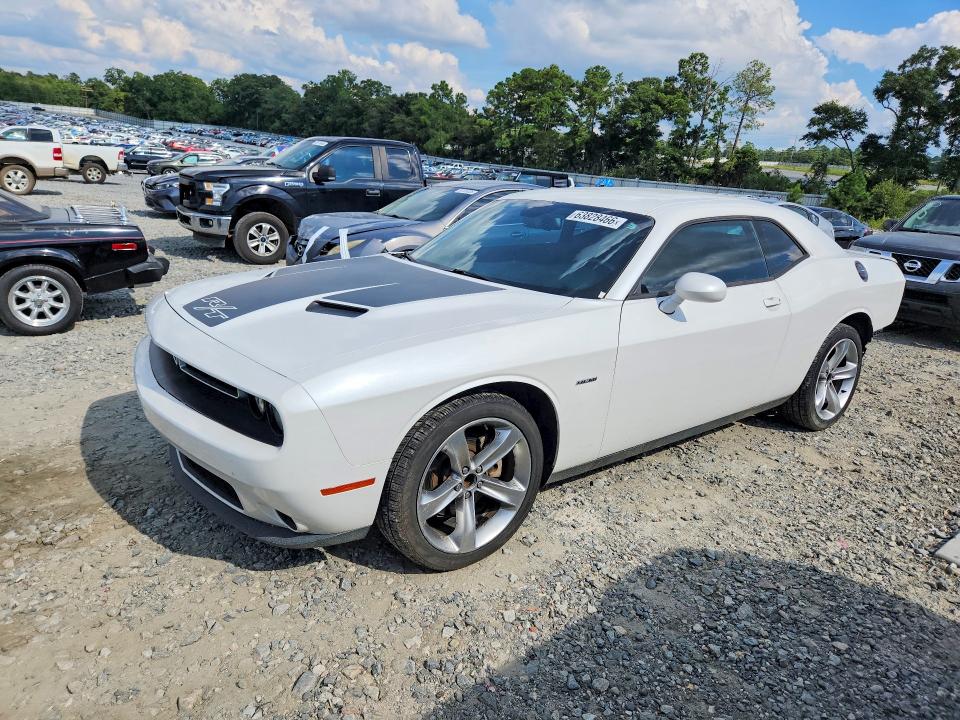 Auction sale of the 2015 Dodge Challenger, vin: 2C3CDZAT3FH702305, lot number: 63828466