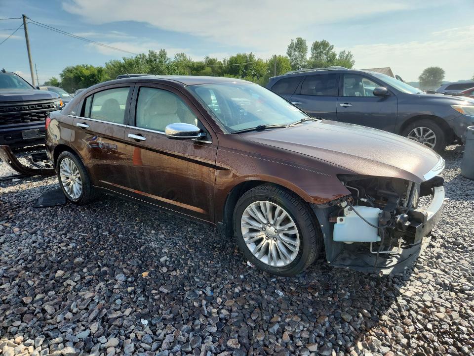 2013 Chrysler 200 მანქანა იყიდება აუქციონზე, vin: 1C3CCBCG4DN653212, აუქციონის ნომერი: 65738666