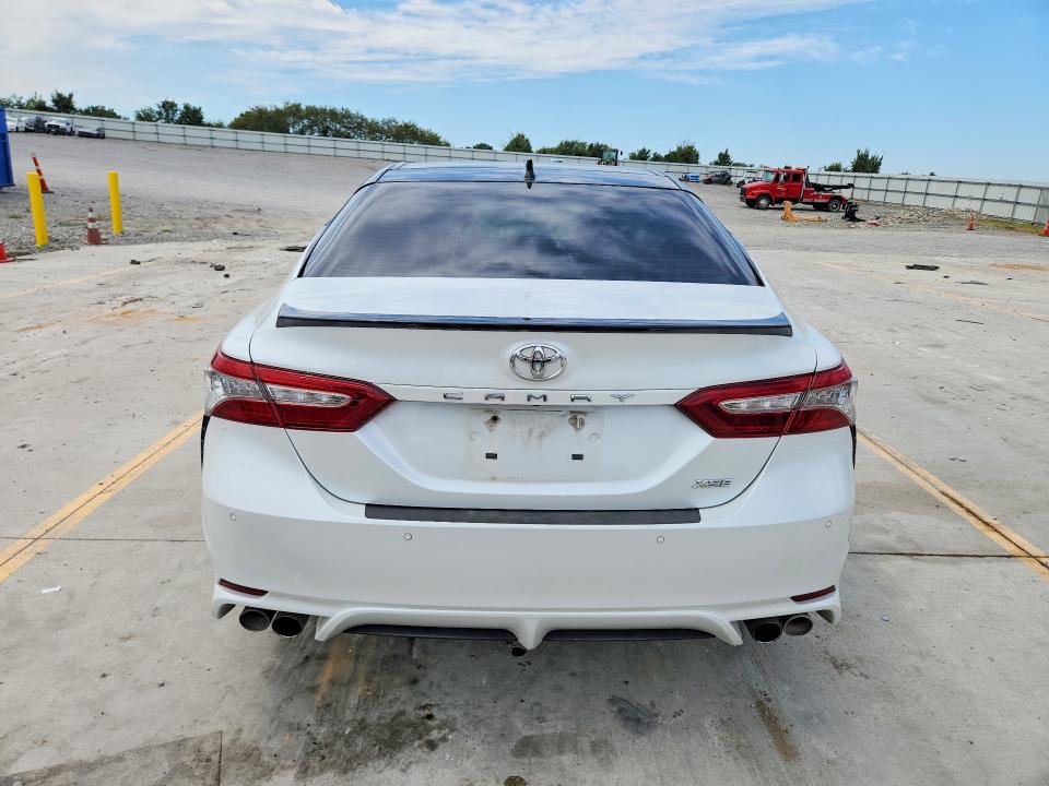 Aukcja sprzedaży 2018 Toyota Camry, vin: 4T1B61HK6JU147853, numer aukcji: 65692966