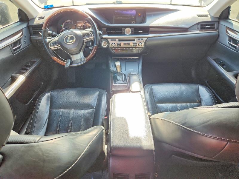 65646396 :رقم المزاد ، 58ABK1GG2HU079157 vin ، 2017 Lexus Es مزاد بيع