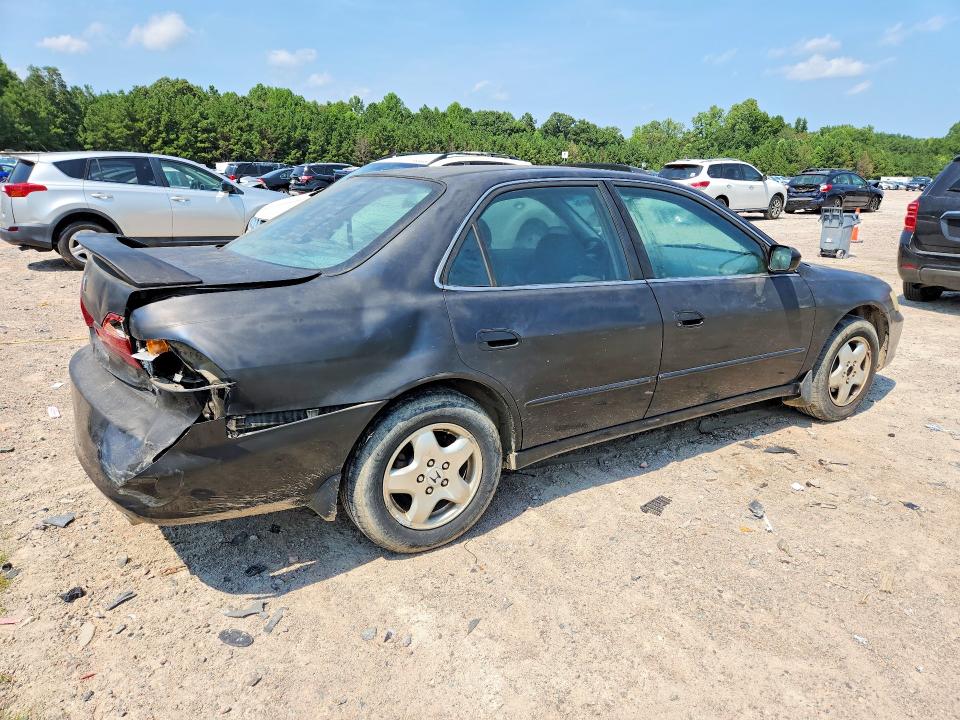 Продаж на аукціоні авто 1998 Honda Accord, vin: 1HGCG1657WA054417, номер лоту: 64900176