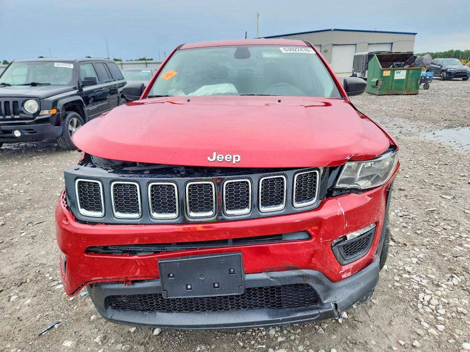Продаж на аукціоні авто 2018 Jeep Compass, vin: 3C4NJCAB4JT271748, номер лоту: 63922476