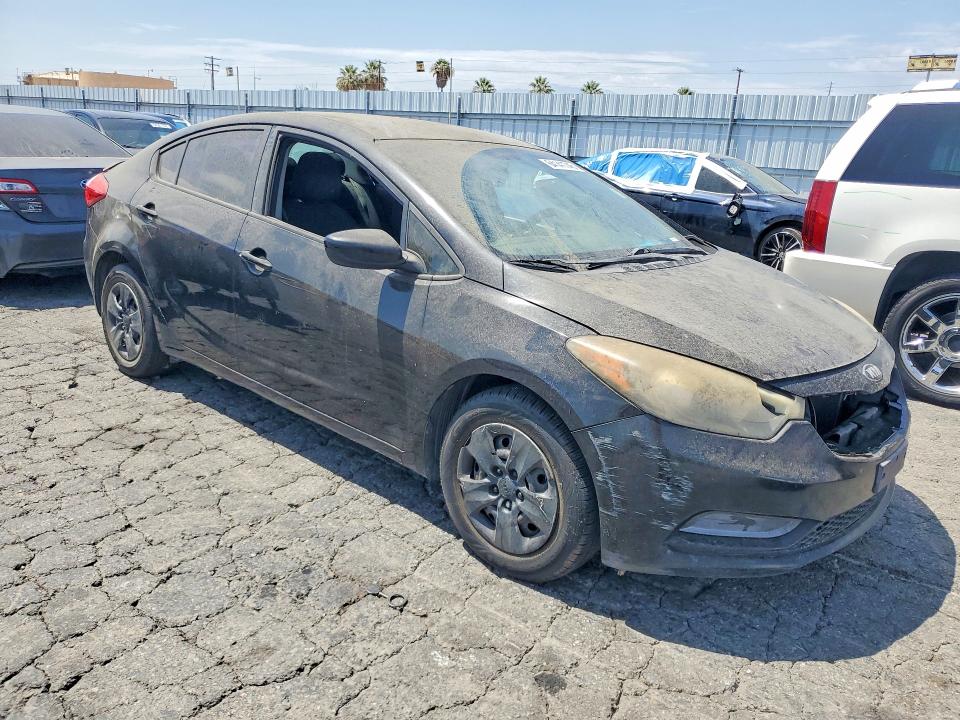2014 Kia Forte მანქანა იყიდება აუქციონზე, vin: KNAFK4A69E5226088, აუქციონის ნომერი: 64141746