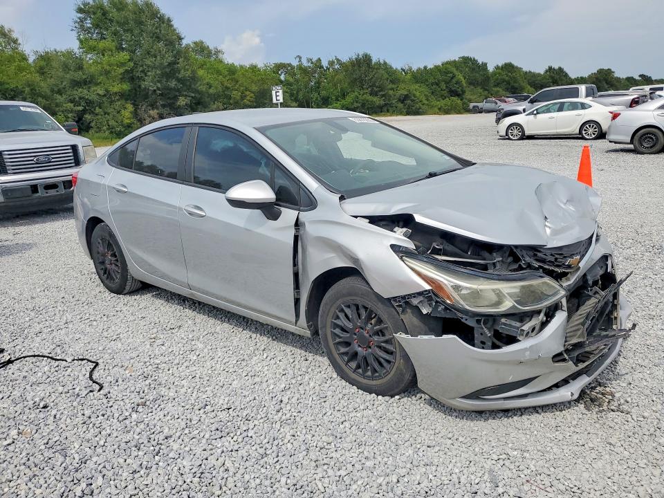 63878206 :رقم المزاد ، 1G1BC5SM0J7124459 vin ، 2018 Chevrolet Cruze مزاد بيع