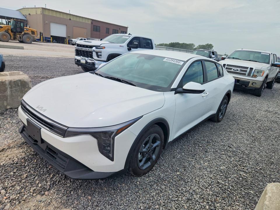 65394366 :رقم المزاد ، 3KPFT4DE6TE319865 vin ، 2026 Kia K4 مزاد بيع