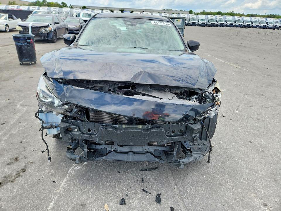 66188636 :رقم المزاد ، 3MZBN1U74JM158425 vin ، 2018 Mazda 3 مزاد بيع