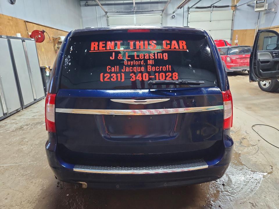 61885366 :رقم المزاد ، 2C4RC1CG1DR589276 vin ، 2013 Chrysler Town & Country مزاد بيع