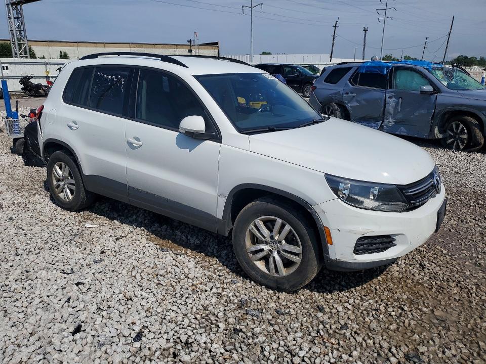 Продажа на аукционе авто 2016 Volkswagen Tiguan, vin: WVGBV7AX6GW513562, номер лота: 64131256