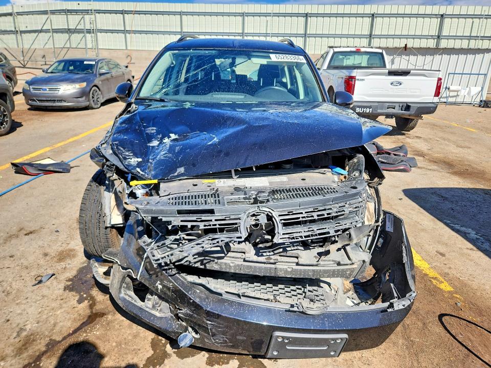 2017 Volkswagen Tiguan მანქანა იყიდება აუქციონზე, vin: WVGAV7AX1HK053957, აუქციონის ნომერი: 65283366