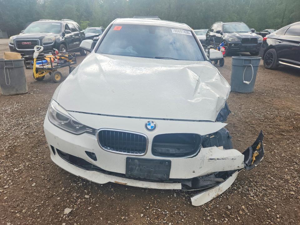 65697436 :رقم المزاد ، WBA3C3C55EF985281 vin ، 2014 Bmw 320 مزاد بيع