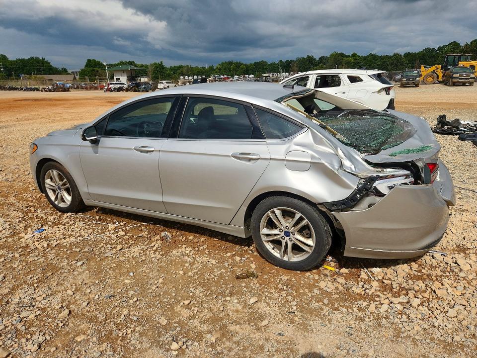63323346 :رقم المزاد ، 3FA6P0H72JR197929 vin ، 2018 Ford Fusion مزاد بيع