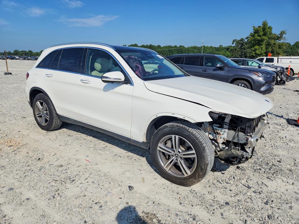 64416896 :رقم المزاد ، W1N0G8DB3NV382582 vin ، 2022 Mercedes-benz Glc مزاد بيع
