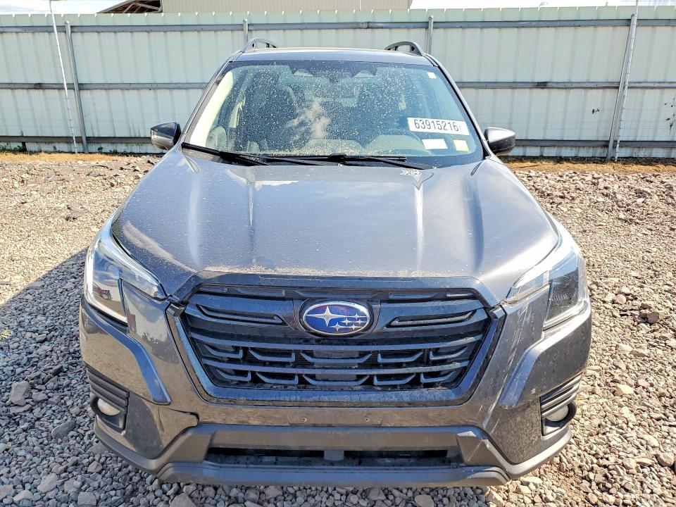63915216 :رقم المزاد ، JF2SKADC8NH402694 vin ، 2022 Subaru Forester مزاد بيع