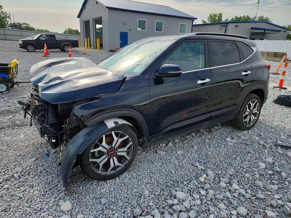 Продажа на аукционе авто 2022 Kia Seltos, vin: KNDETCA24N7278106, номер лота: 64142696