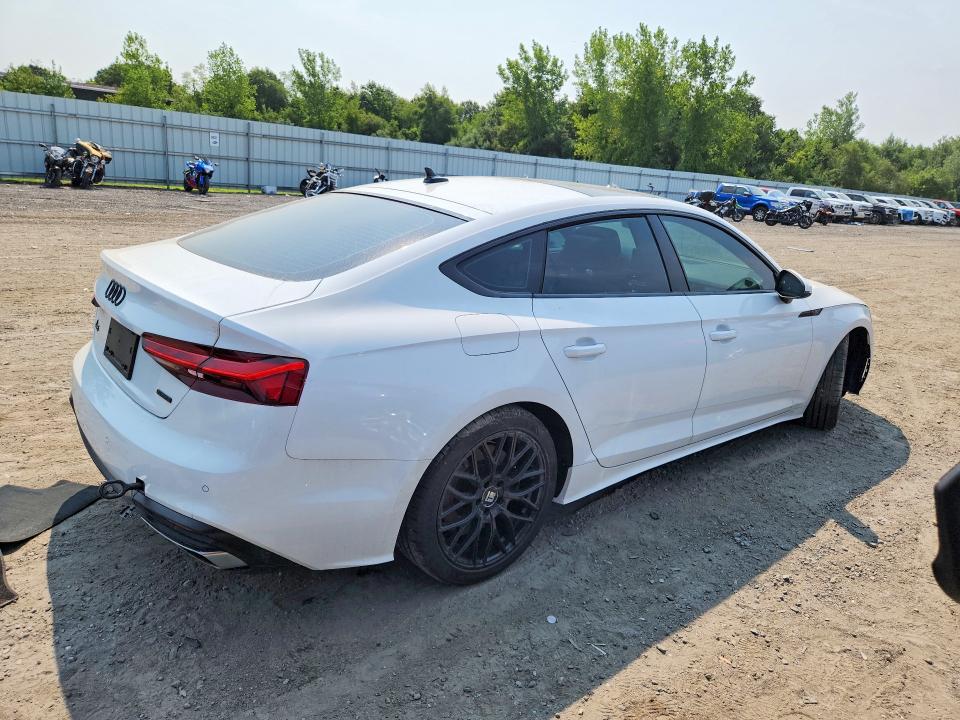 2021 Audi A5 მანქანა იყიდება აუქციონზე, vin: WAUDACF5XMA023429, აუქციონის ნომერი: 62927406