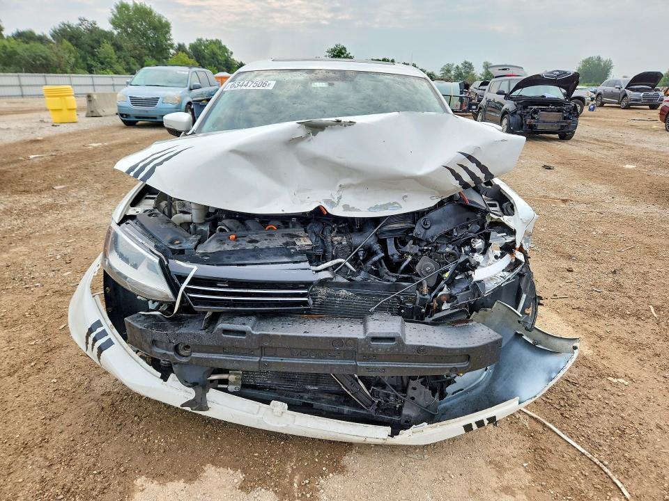 2012 Volkswagen Jetta მანქანა იყიდება აუქციონზე, vin: 3VWLP7AJ1CM327272, აუქციონის ნომერი: 63447506