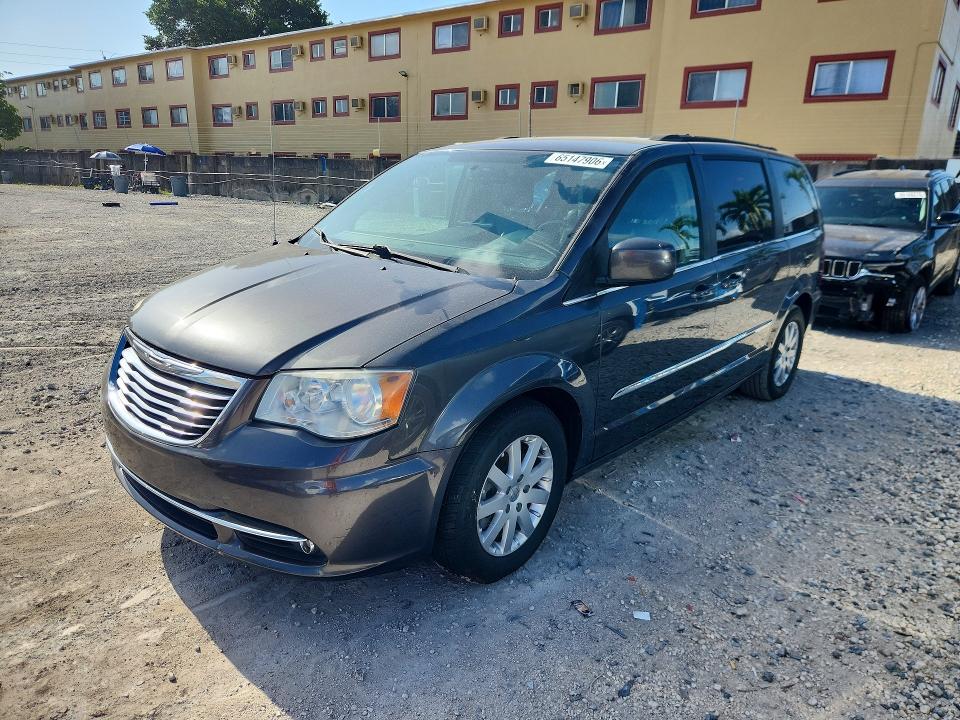 2015 Chrysler Town & Country მანქანა იყიდება აუქციონზე, vin: 2C4RC1BG8FR637523, აუქციონის ნომერი: 65147906