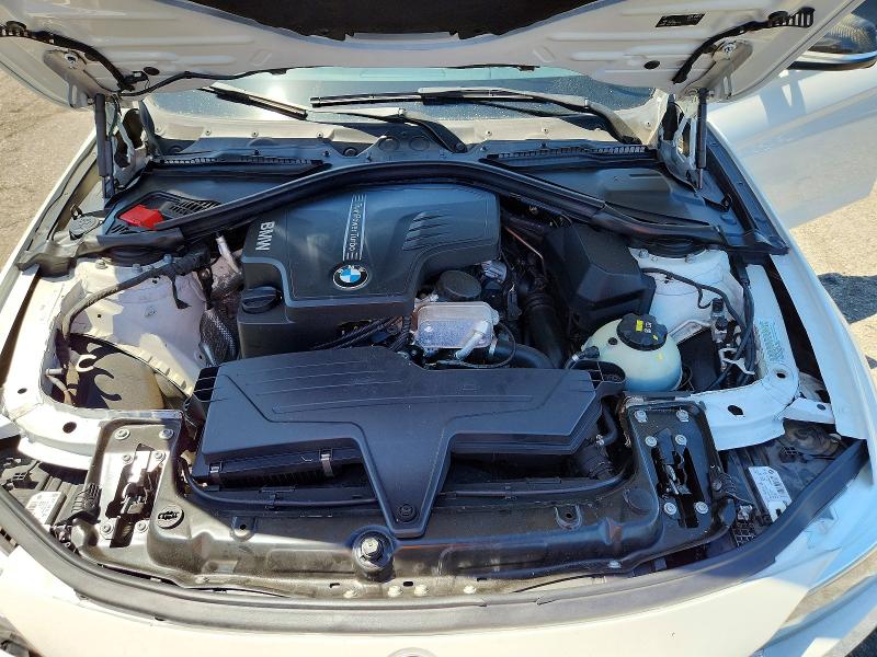 66829236 :رقم المزاد ، WBA8E1G56GNT35253 vin ، 2016 Bmw 320 مزاد بيع