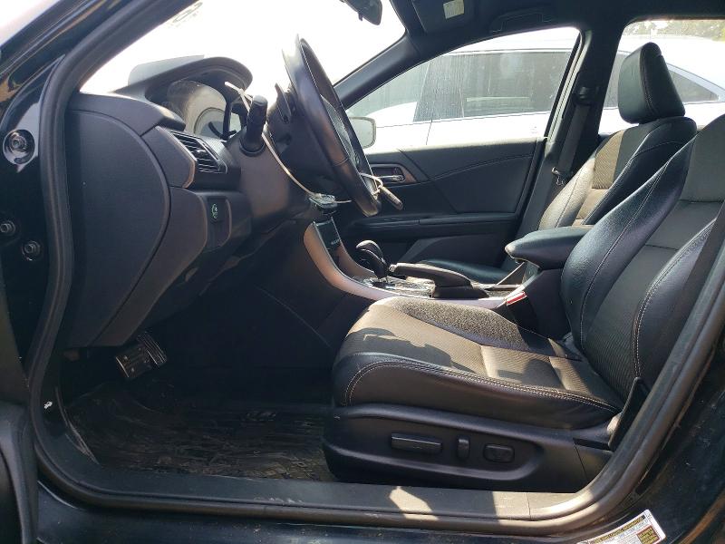 Продажа на аукционе авто 2017 Honda Accord, vin: 1HGCR2F57HA112822, номер лота: 63556176