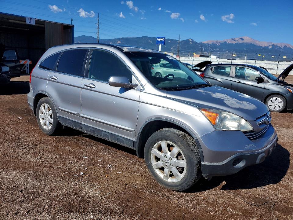 64741016 :رقم المزاد ، JHLRE48737C061372 vin ، 2007 Honda Cr-v مزاد بيع