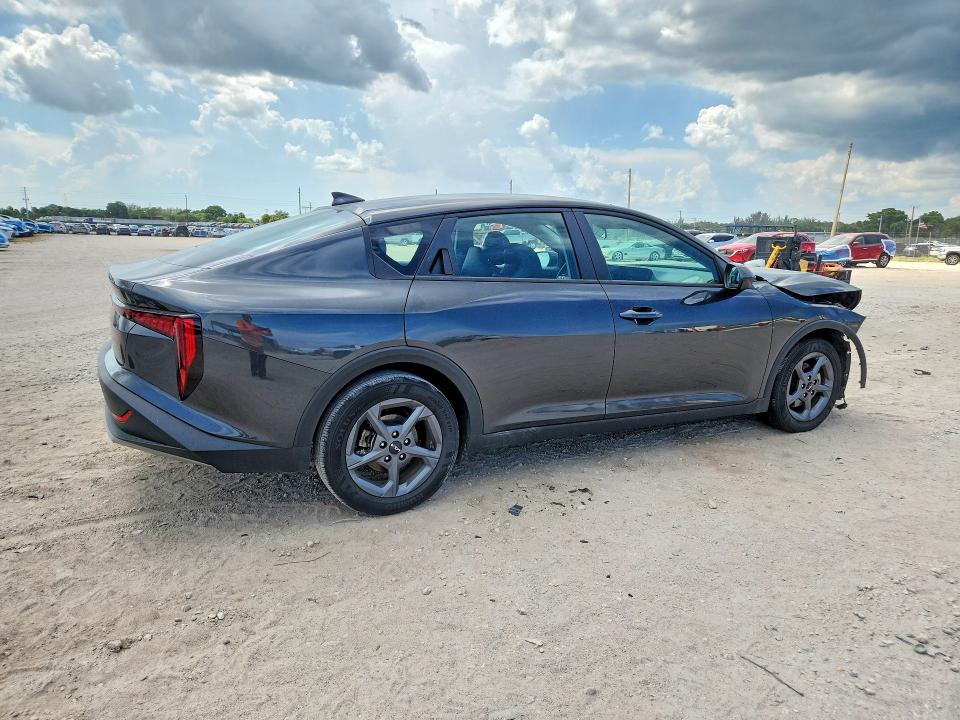 Продаж на аукціоні авто 2025 Kia K4, vin: 3KPFT4DE6SE131359, номер лоту: 65436616